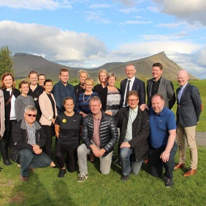 undirskrift-vegna-fristundamidstodvar