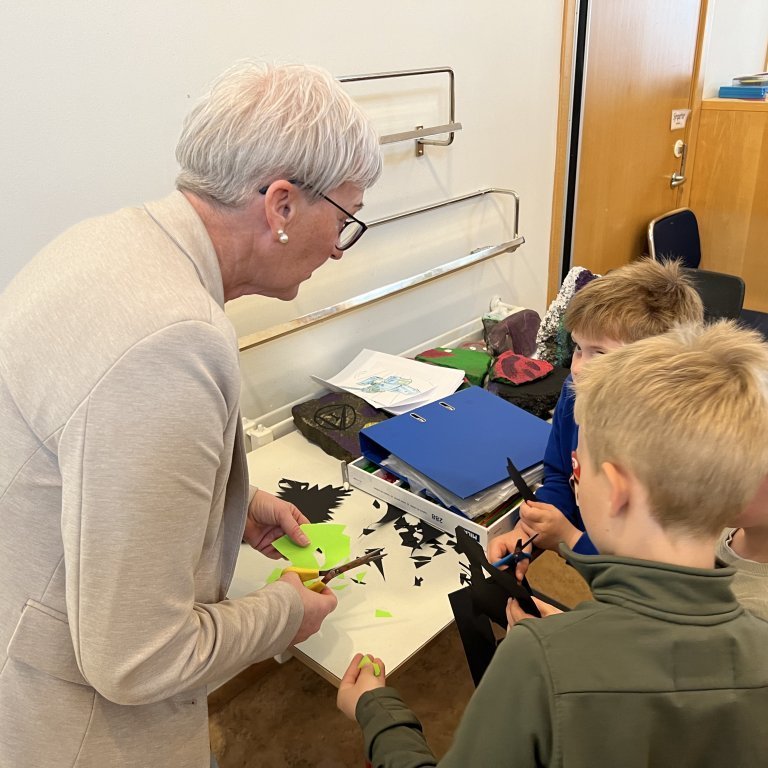 Áslaug Jónsdóttir - Litla skrímsli Stóra skrímsli, heimsókn í Grundasel.
Ljósmynd aðsend frá Grundasel