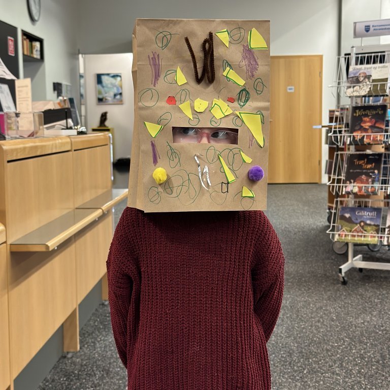 Skrímsla grímusmiðja á Bókasafni Akraness.