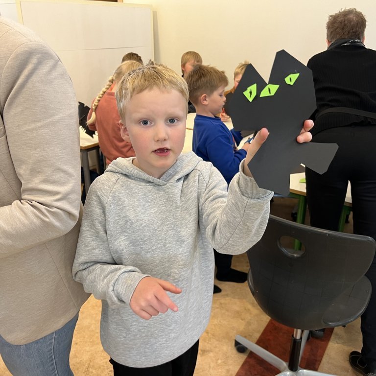 Áslaug Jónsdóttir - Litla skrímsli Stóra skrímsli, heimsókn í Grundasel.
Ljósmynd aðsend frá Grundasel