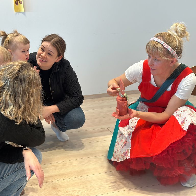 Brúðuleikhús - Töfrabækurnar, sagan af Gýpu - Leikhópurinn Umskiptingar
Ljósmyndir Vera Líndal