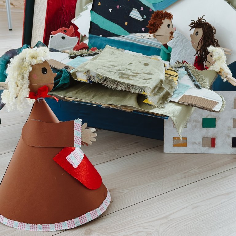 Brúðuleikhús - Töfrabækurnar, sagan af Gýpu - Leikhópurinn Umskiptingar
Ljósmyndir Vera Líndal