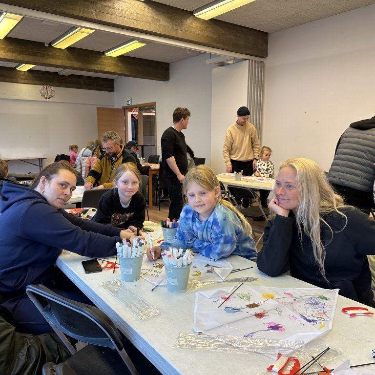 Flugdrekasmiðja Höfuðstöðvarinnar