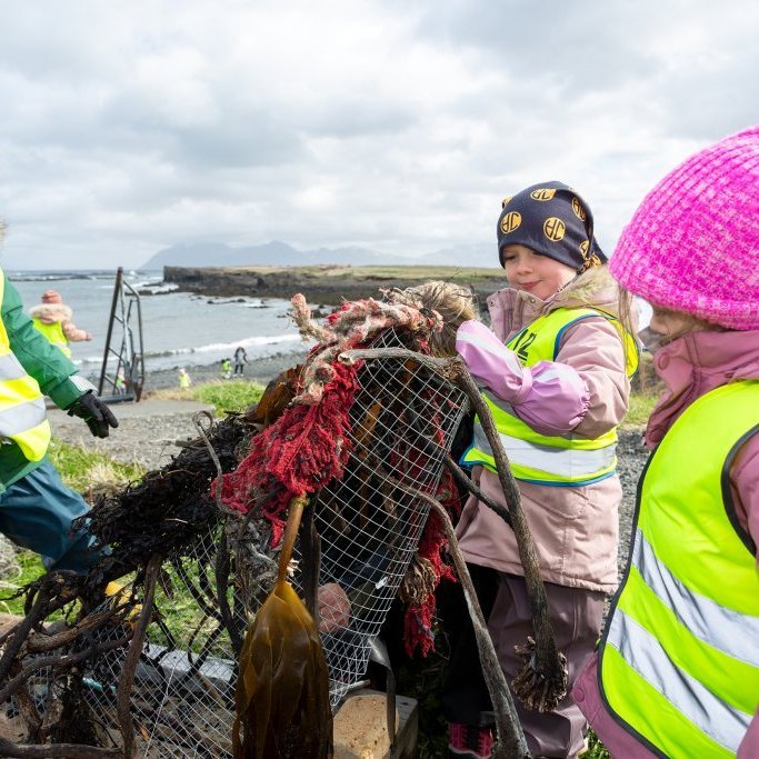 Sæskrímsla verkefni elstu barna á leikskólanum Garðaseli.
Ljósmyndir Guðni Hannesson