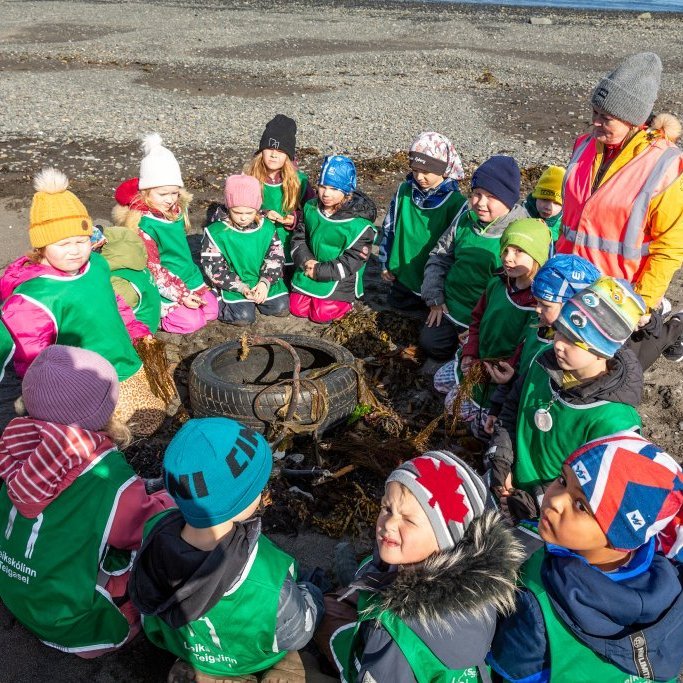 Sæskrímsla verkefni elstu barna á leikskólanum Teigaseli.
Ljósmyndir Guðni Hannesson