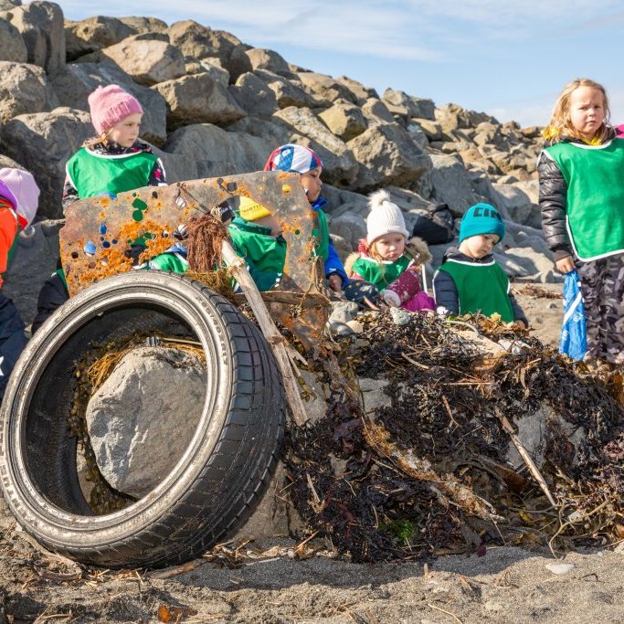 Sæskrímsla verkefni elstu barna á leikskólanum Teigaseli.
Ljósmyndir Guðni Hannesson