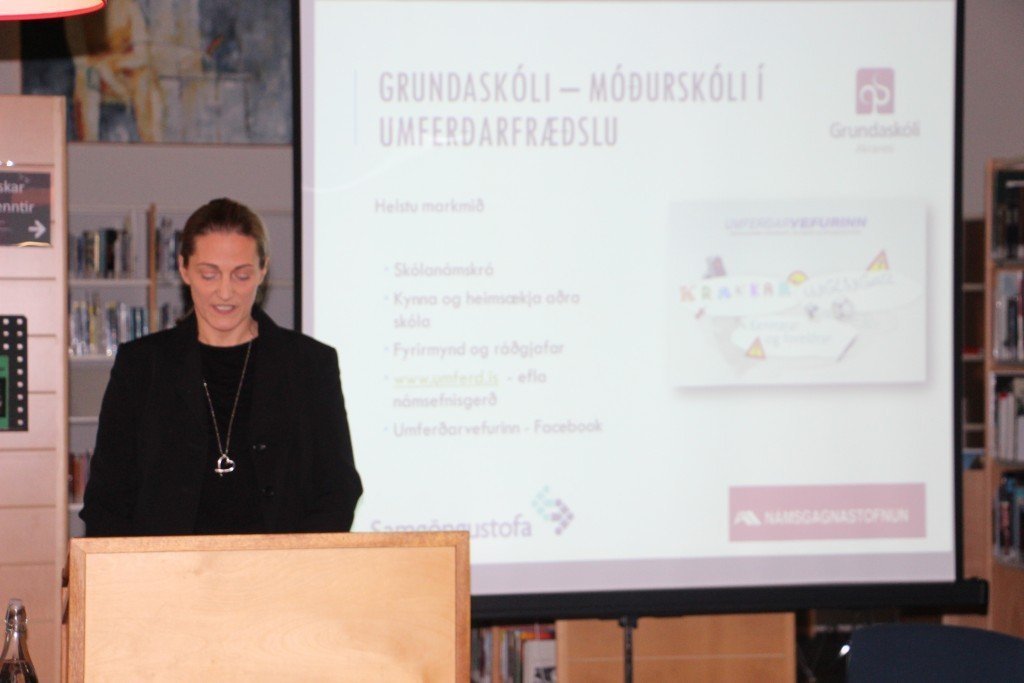  Hildur Karen Aðalsteinsdóttir kynnti umferðarfræðsluverkefni Grundaskóla.