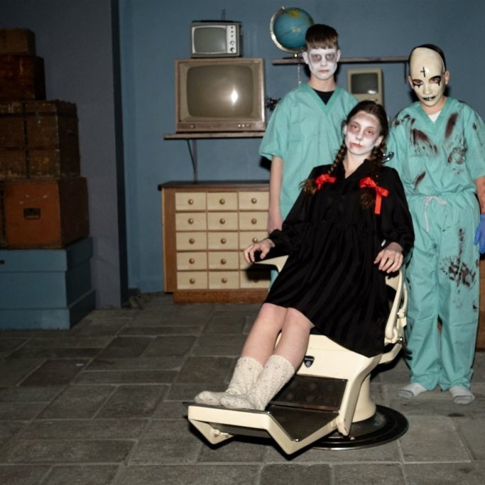 Hrollvekjuhús Byggðasafnsins í Görðum, ungmenni Akraneskaupstaðar í samvinnu við Auði Líndal / Ljósmyndir: Blik Studio