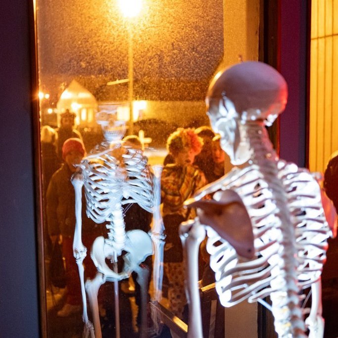 Hrollvekjuhús Byggðasafnsins í Görðum, ungmenni Akraneskaupstaðar í samvinnu við Auði Líndal / Ljósmyndir: Blik Studio