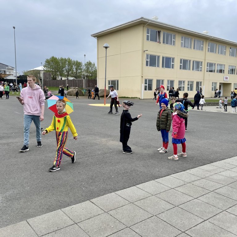 e0a22eb0-ebc2-4733-b71b-f5b82e70c069