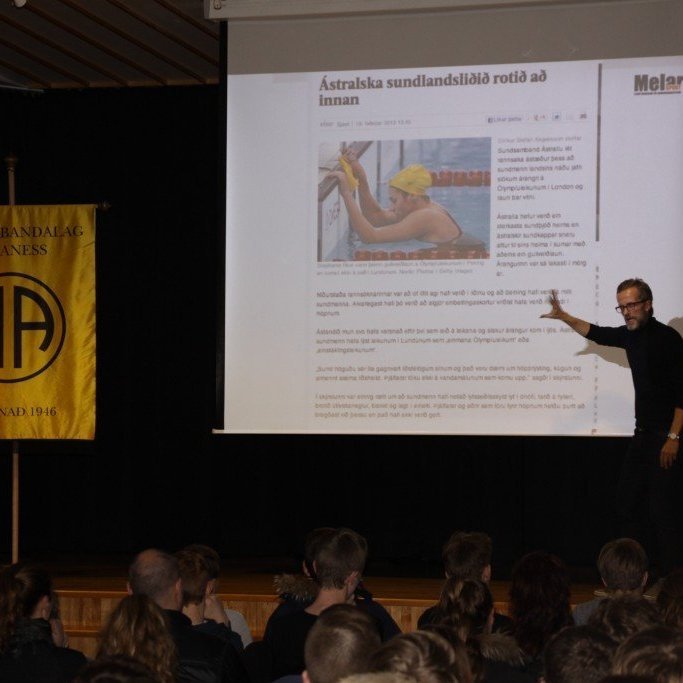 Vel sóttur fyrirlestur um hefðir í íþróttum og forsendur árangursríkrar hefðar í íþóttastarfi.