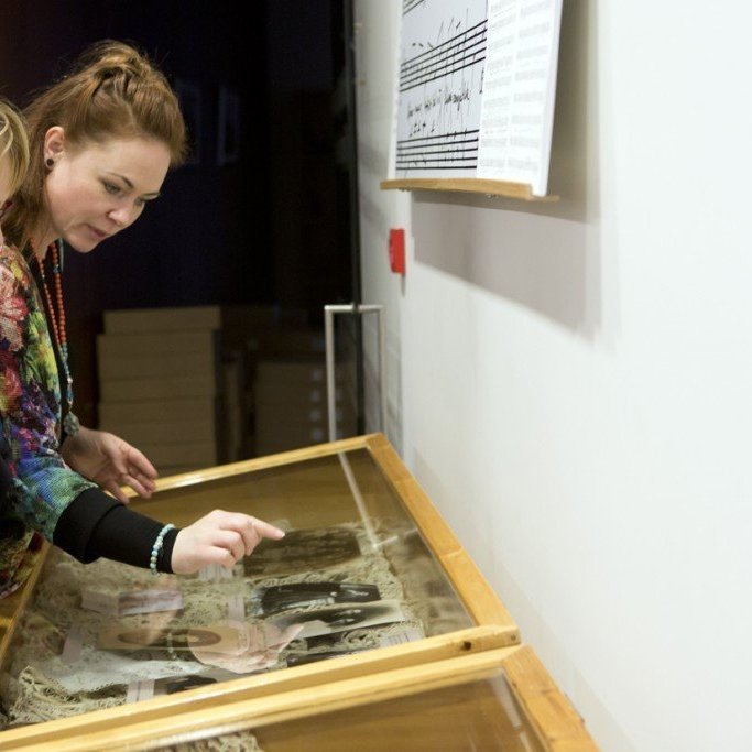 Sýningin Lengi býr að fyrstu gerð, tónlistararfur frá Kirkjuhvoli.