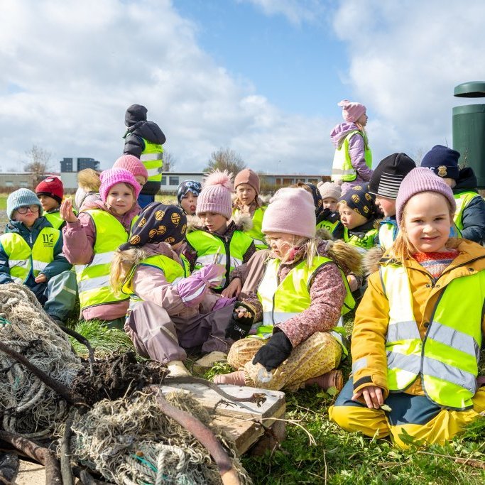 Sæskrímsli í Kalmansvík - Unnið af elstu deild leikskólans Garðaseli (2024)
Ljósmynd: Guðni Hannesson