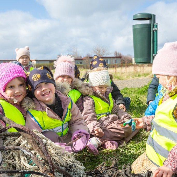Sæskrímsli í Kalmansvík - Unnið af elstu deild leikskólans Garðaseli (2024)
Ljósmynd: Guðni Hannesson