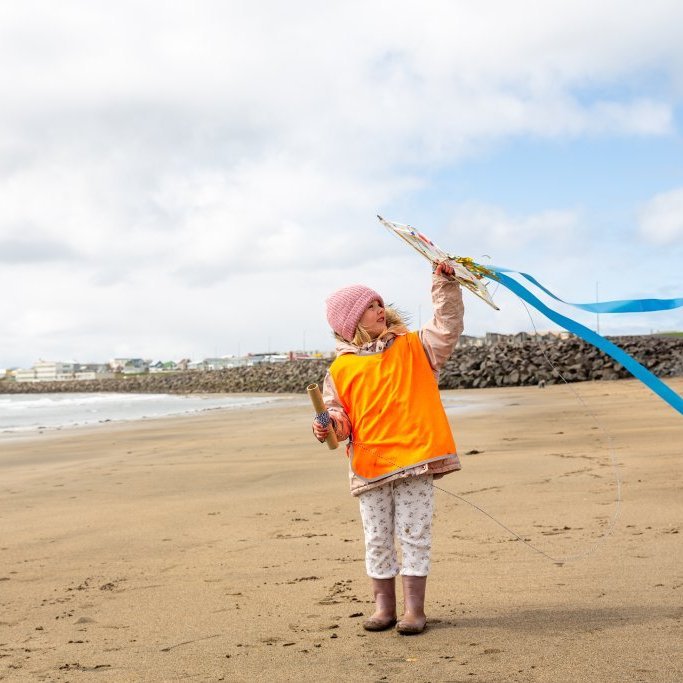 Sæskrímsli á Langasandi - Unnið af elstu deild leikskólans Vallarsel (2024)
Ljósmynd: Guðni Hannesson