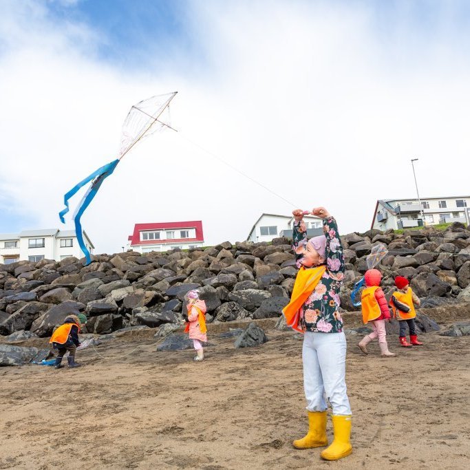 Sæskrímsli á Langasandi - Unnið af elstu deild leikskólans Vallarsel (2024)
Ljósmynd: Guðni Hannesson