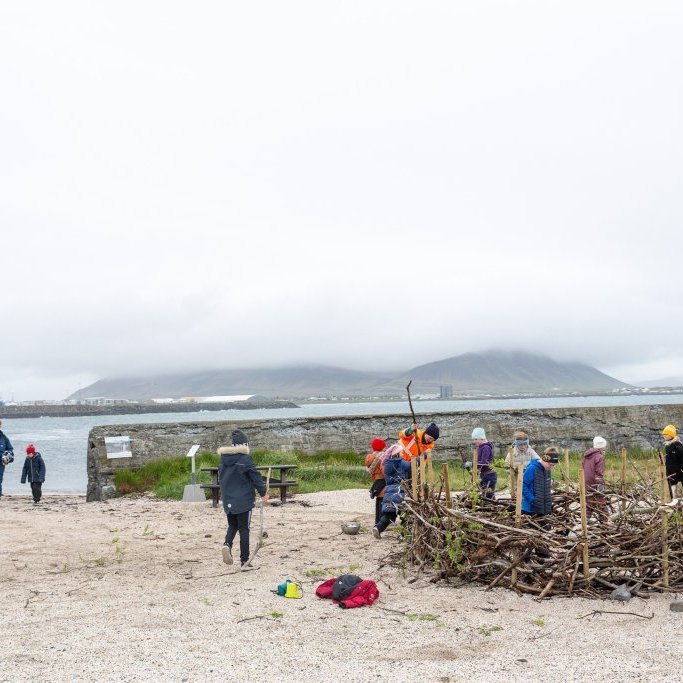 Sæskrímsli í Skarfavör - Unnið af 3.-7. bekk grunnskólanna í samvinnu við Þorpið og Tinnu Royal (2024)
Ljósmynd: Guðni Hannesson