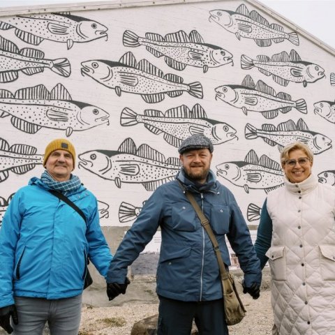 Jón Arnar Sverrisson garðyrkjustjóri, Ólafur Páll Gunnarsson, Guðríður Sigurjónsdóttir formaður menningar- og safnanefndar. 