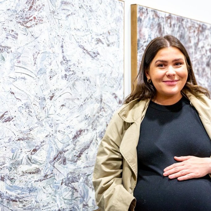 Aldís Petra hélt fallega málverkasýningu á Bókasafni Akraness
Ljósmyndir: Guðni Hannesson