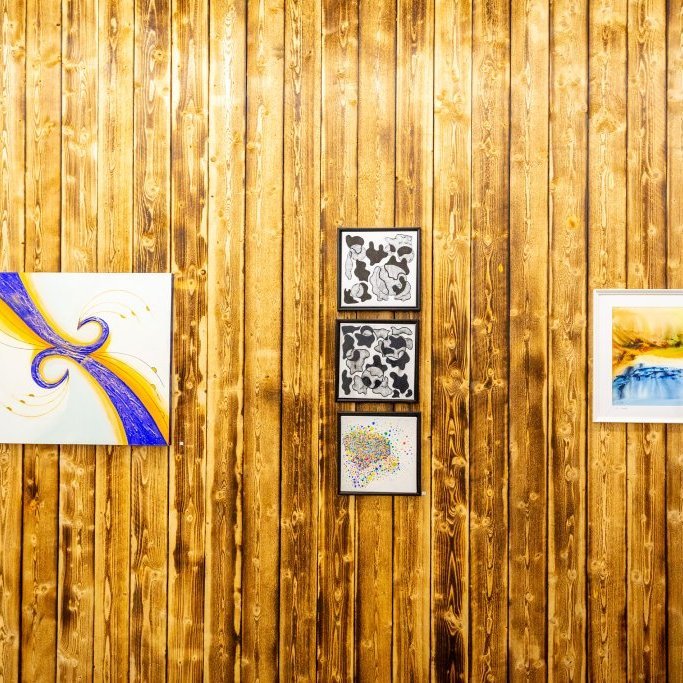 Listfélag Akraness hélt fjölbreytta og skemmtilega samsýningu ,,Hringiða