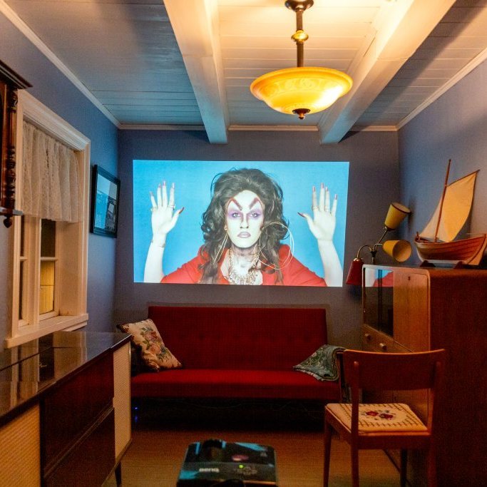 Vídjóverk eftir Þorra Líndal Guðnason á samsýningu á Byggðasafninu í Görðum
Ljósmyndir: Guðni Hannesson