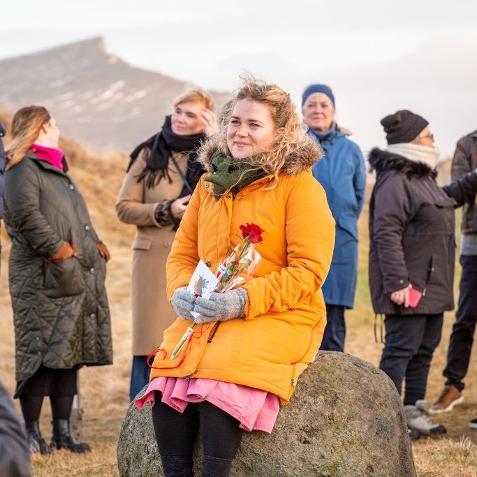 Akraneskaupstaður fjárfesti í nýju útilistaverki, náttúrusætinu Jókubungu - Höfundur verksins er Ása Katrín Bjarnadóttir 
Ljósmyndir: Guðni Hannesson