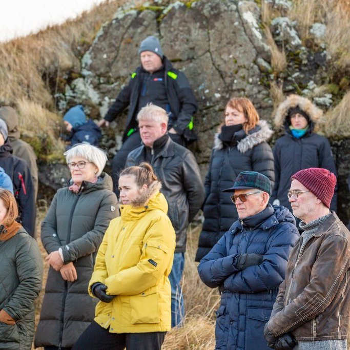Akraneskaupstaður fjárfesti í nýju útilistaverki, náttúrusætinu Jókubungu - Höfundur verksins er Ása Katrín Bjarnadóttir 
Ljósmyndir: Guðni Hannesson