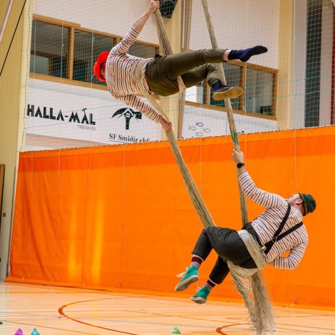 Vökudagar 2025 - Sirkússýning fyrir ungmenni bæjarsins, ,,Sjómenn