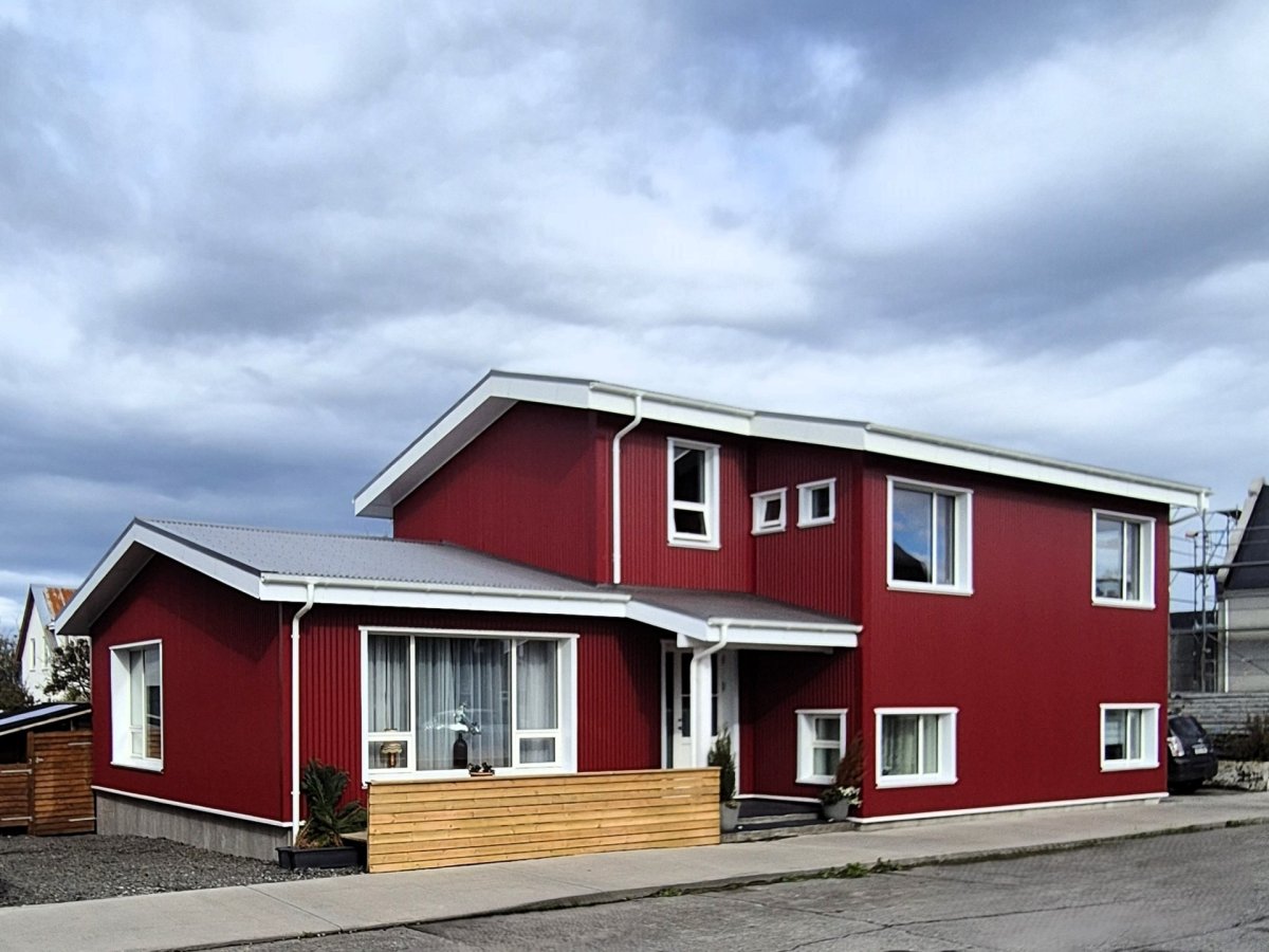 Hér má sjá húsið við Laugarbraut 23, en eigendur þess voru í hópi þeirra sem hlutu umhverfisviðurken…