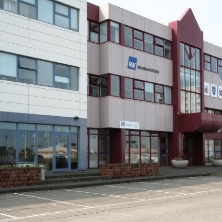 Bæjarstjórnarfundur fer fram að Stillholti 16-18