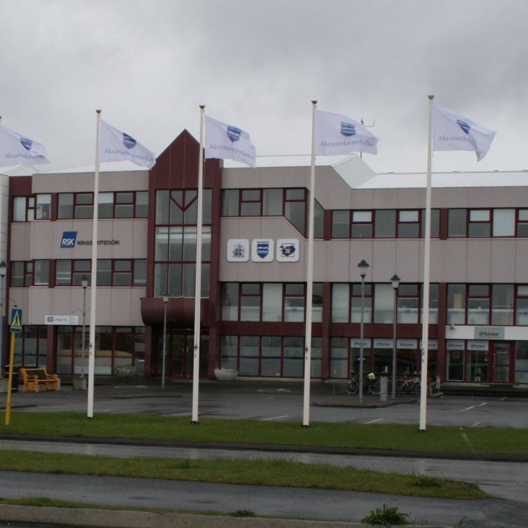 Bæjarstjórnarfundur 26. apríl