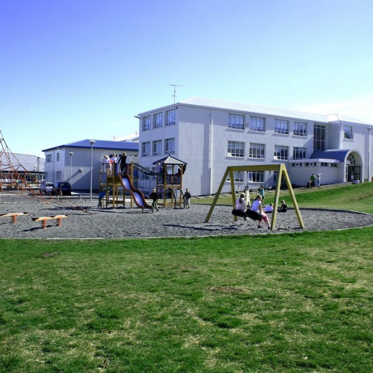 Brekkubæjarskóli.