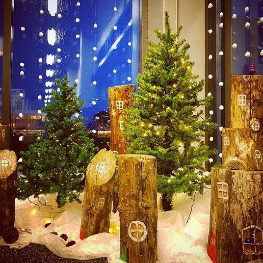 Jólaskreytingar á Bókasafni Akraness