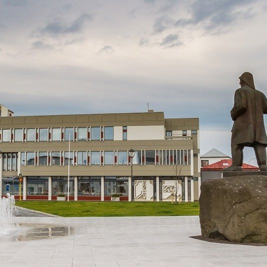 Bæjarstjórnarfundur 12. september