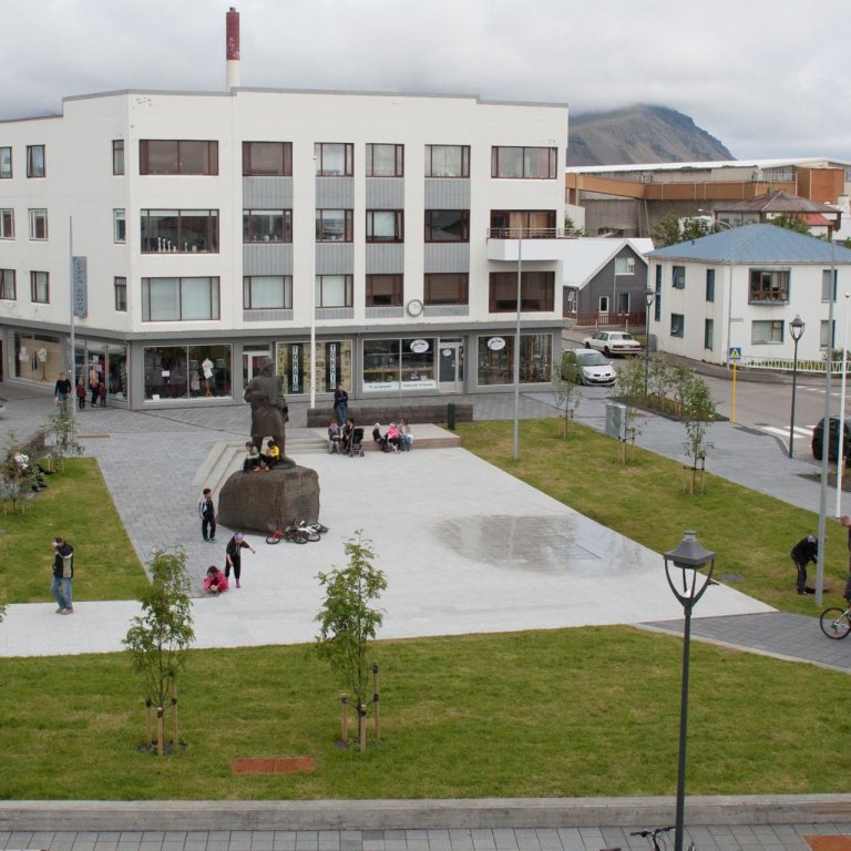 Bæjarstjórnarfundur 27. nóvember