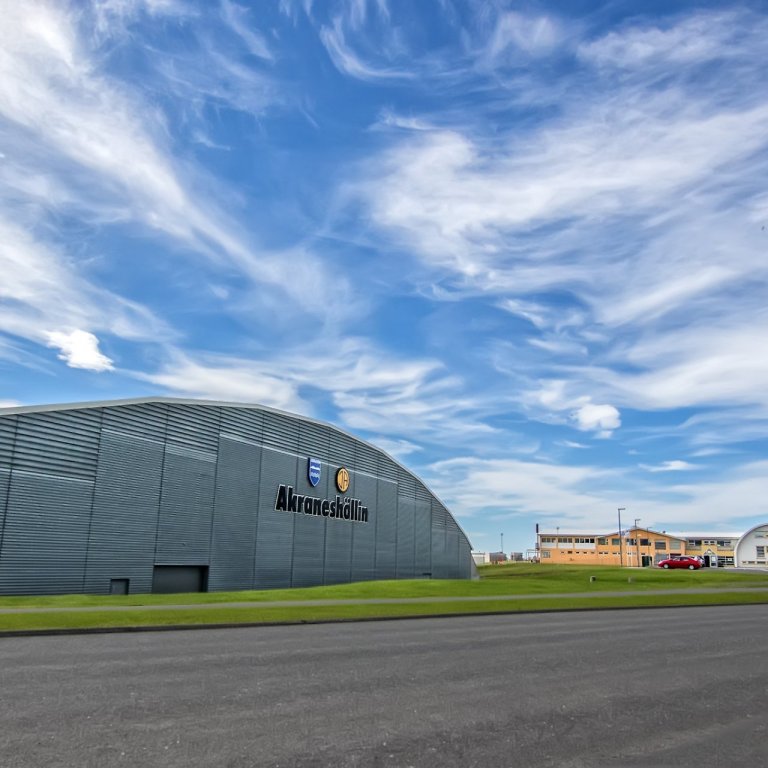 Opnun íþróttamannvirkja á Akranesi