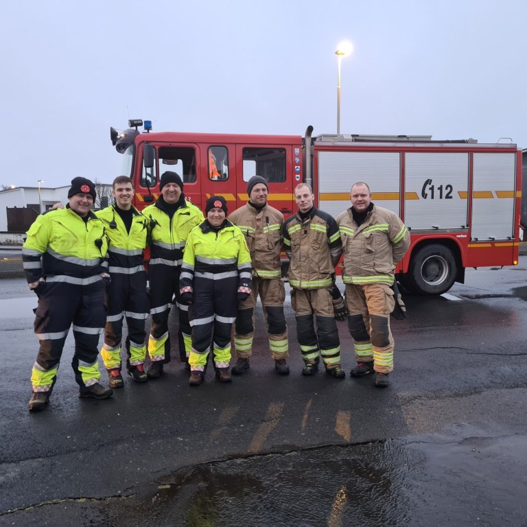 Slökkvilið Akraness og Hvalfjarðarsveitar manna vaktir í Grindavík