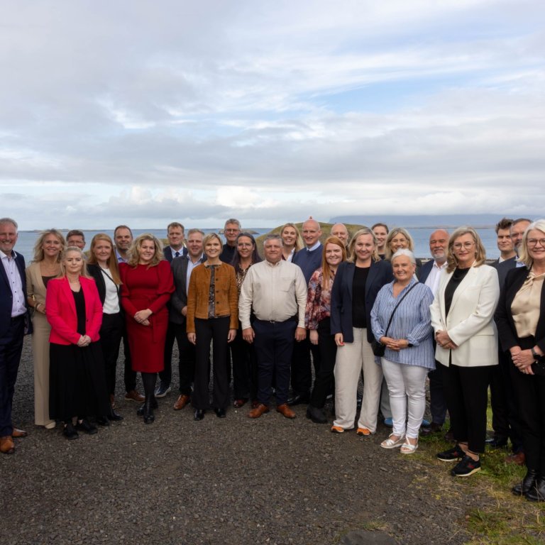 Forsvarsmenn sveitarfélaga á Vesturlandi fjölmenntu í Hólminn á sumarfund ríkisstjórnarinnar.
Ljósm…
