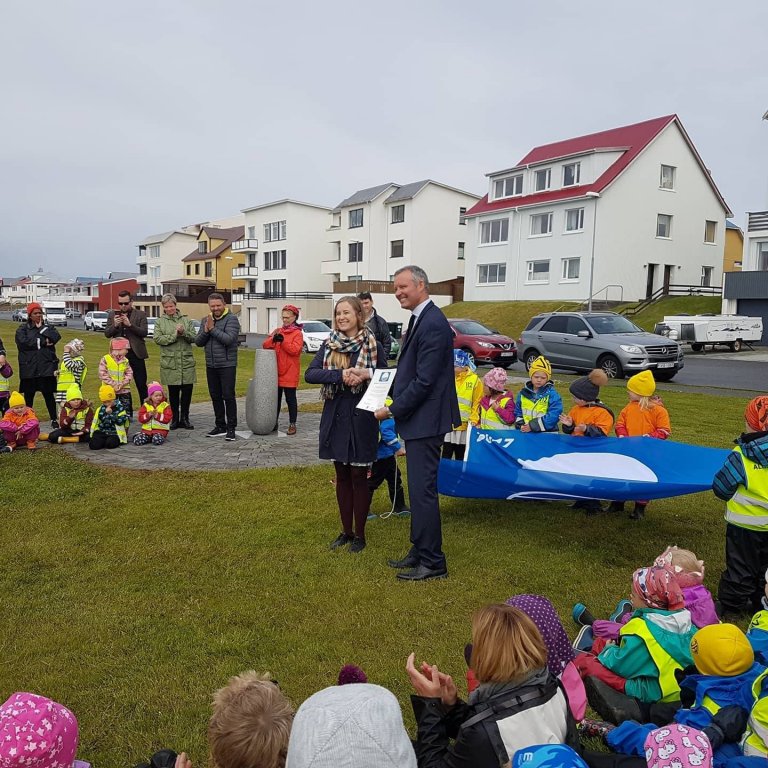 Bláfáninn dreginn að húni í fimmta sinn