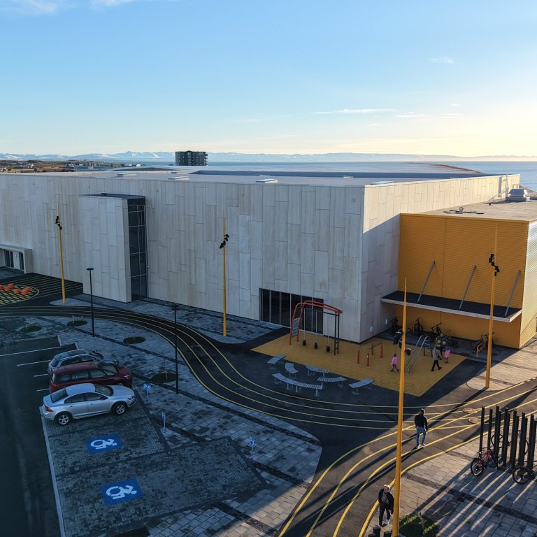 Mikil ánægja með ný mannvirki - myndband