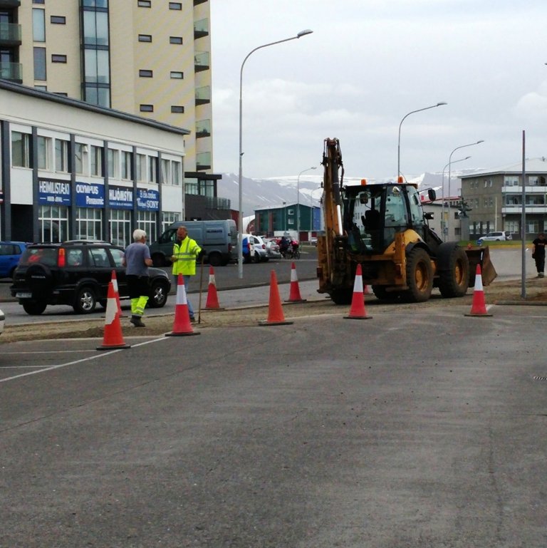 Framkvæmdir við Stillholt.