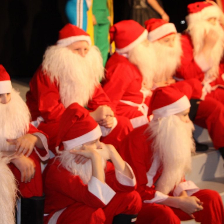 Ljósmynd úr jólaleikriti 7. bekkjar í Grundaskóla