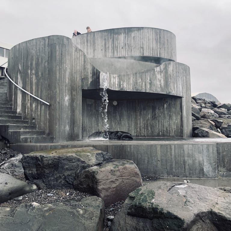 Komdu í Guðlaugu um páskana