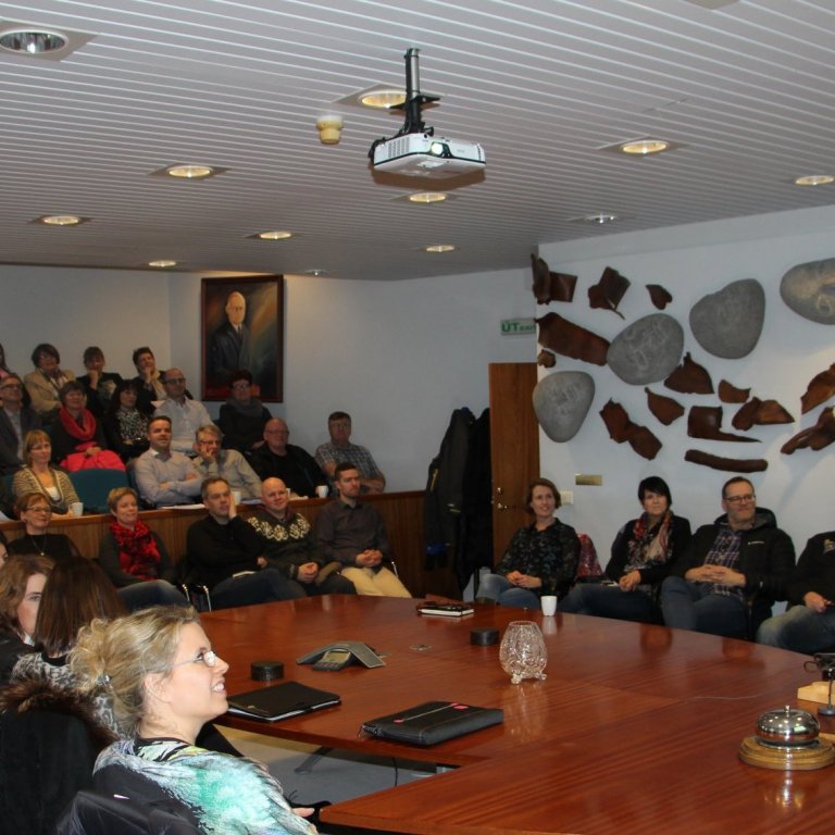 Vel sóttur fræðslufundur um heilsueflandi samfélag