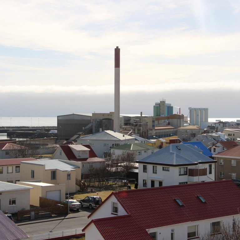 Samþykkt að ganga til samninga við Work North ehf. um niðurrif Sementsverksmiðjunnar
