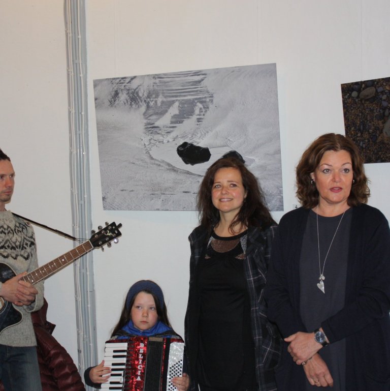 Travel Tunes Iceland ásamt Hildi Björnsdóttur