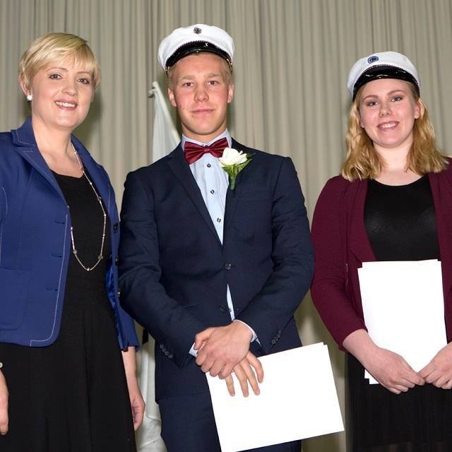 Sigríður ásamt Sævari og Ingibjörgu við útskriftina sl. laugardag.