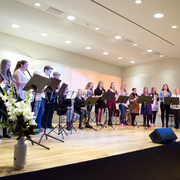 Mynd frá afmælishátíð Tónlistarskólans á Akranesi sem fagnar 60 ára starfsafmæli í ár.