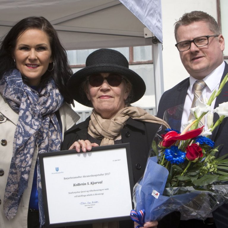 Kolbrún S. Kjarval var tilnefnd sem bæjarlistamaður Akraness 2017.