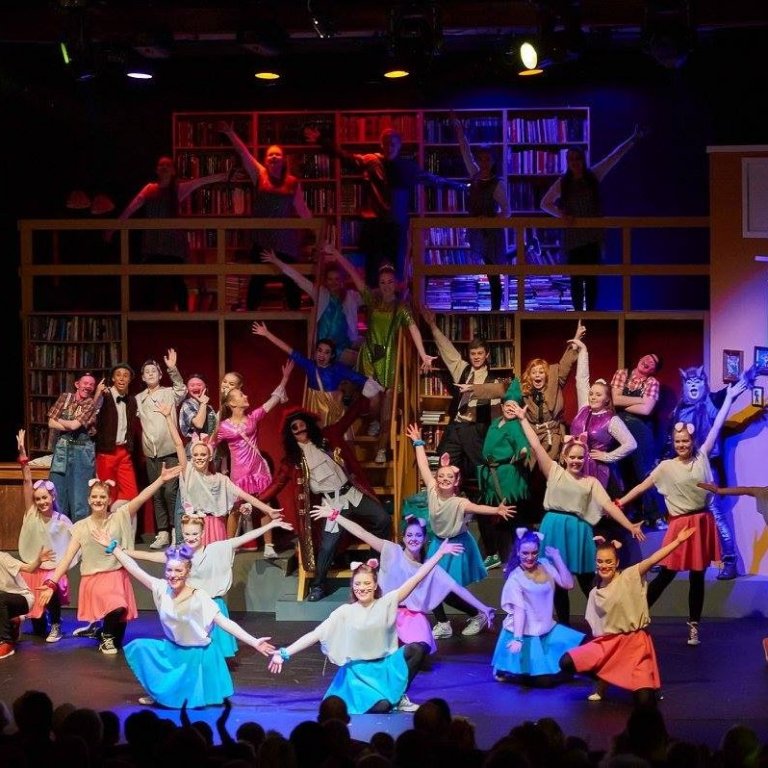 Söngleikurinn Úlfur Úlfur